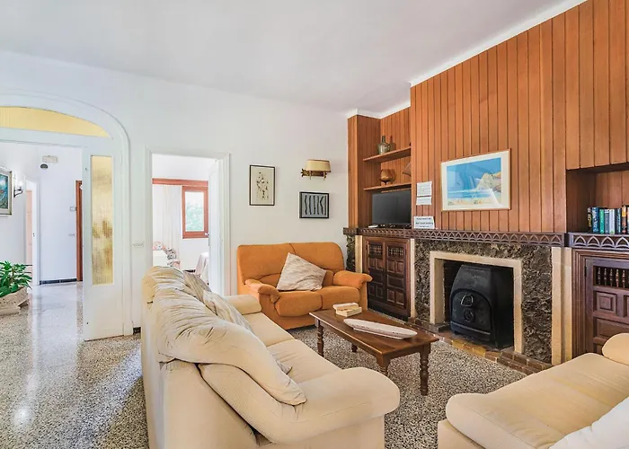 Sureda Mit Garten- Grill Und Terrasse By Interhome * Pollença